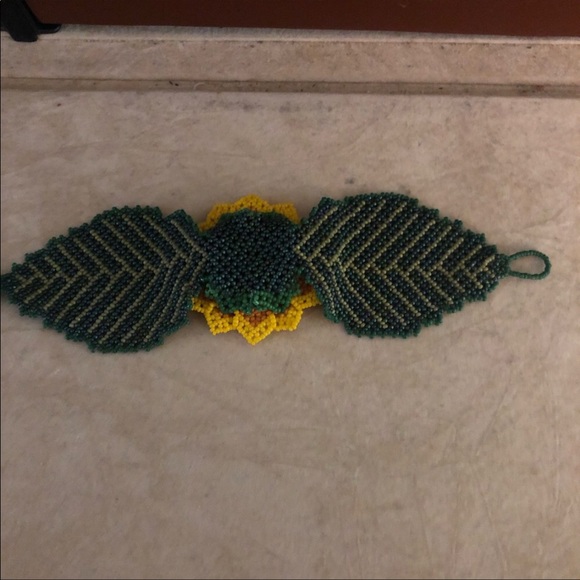 Sunflower Bracelet Hand Beaded Gorgeous Artist Created Bracelet Flower fantasy - Picture 3 of 3